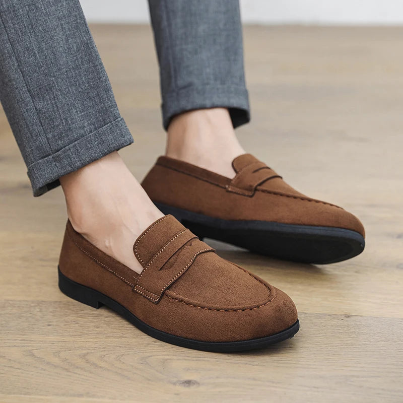 Summer Men's Suede Leather Flat Designer Loafers Comfy Outdoor Walking Shoes British Style All-match Non-slip Driving Boat Shoes